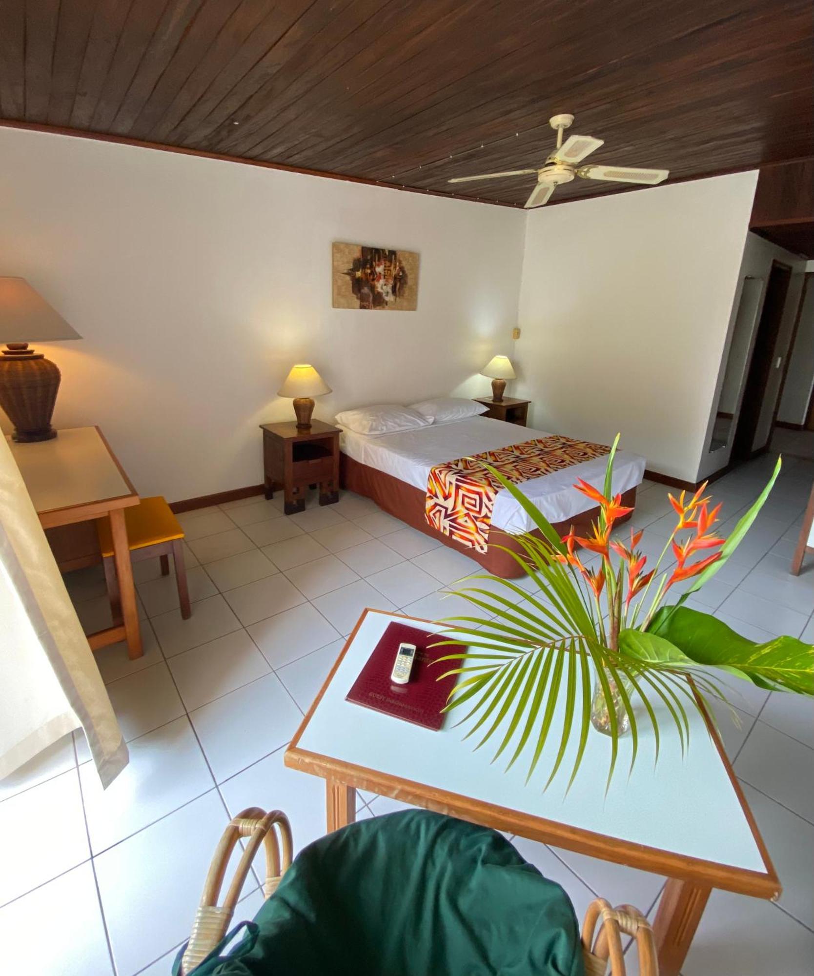 Hotel Santo Vanuatu Luganville Eksteriør billede
